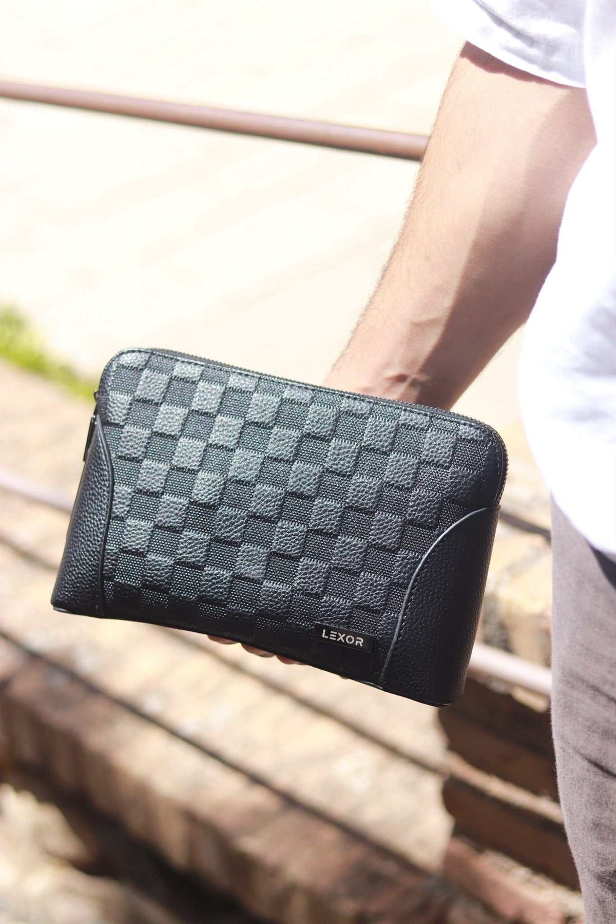 LEXOR Marvello Clutch